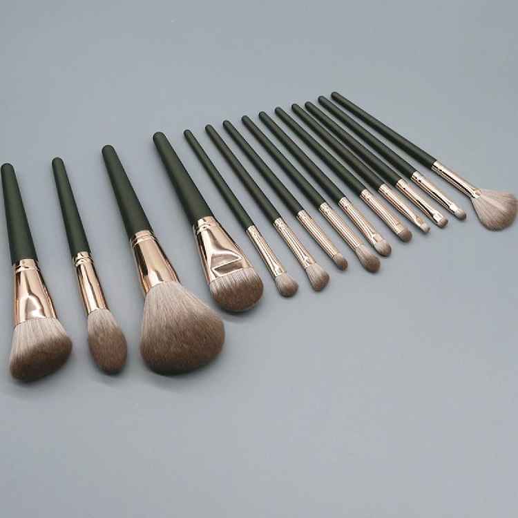 Complete set of beauty tools